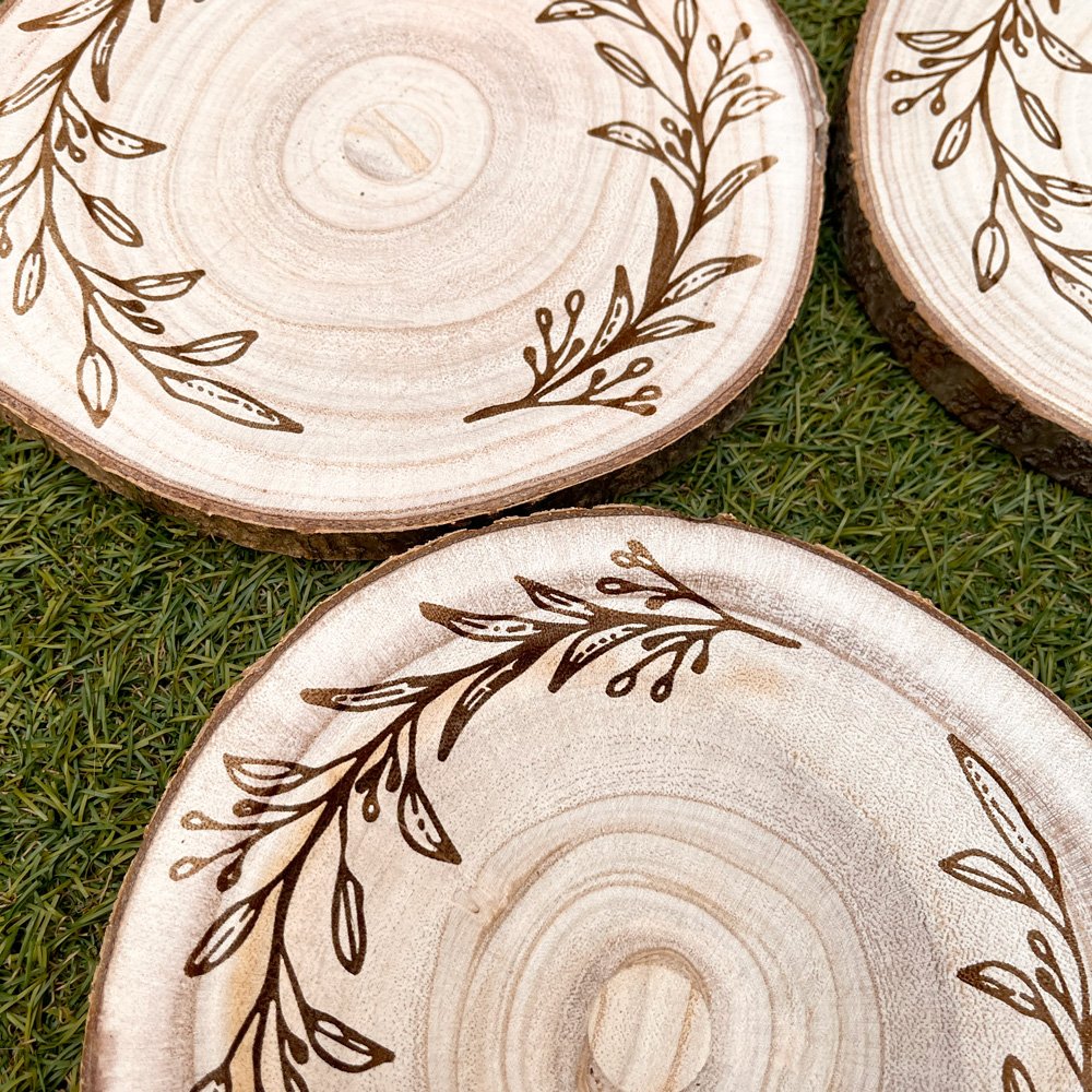 Rodaja de madera ramitas corona