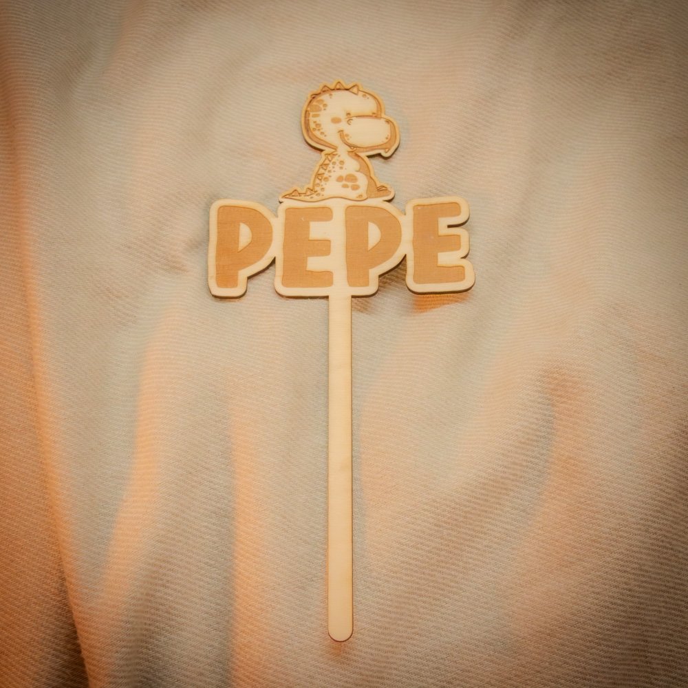 topper tarta figura y nombre